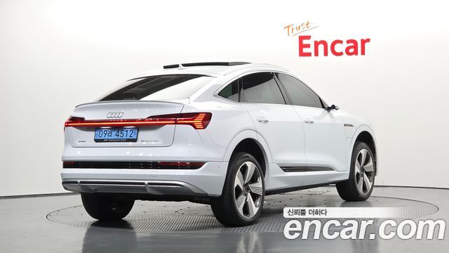 Audi e-Tron 55 Quattro Sportback - фото 1