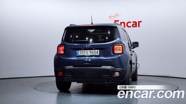 Jeep Renegade 1.3 Limited - фото 3