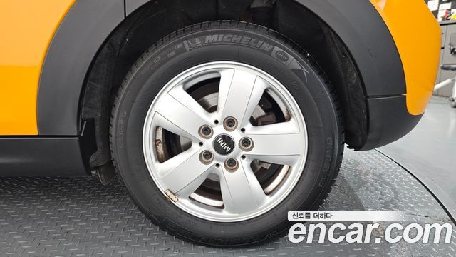 Mini Cooper 5Door Standard 3rd - фото 4