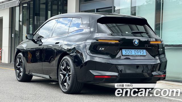 BMW iX xDrive50 Sports Plus - фото 1