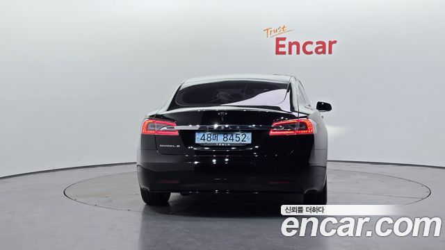 Tesla Model S 75D - фото 3