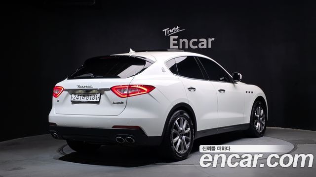 Maserati Levante 3.0 Diesel AWD - фото 1
