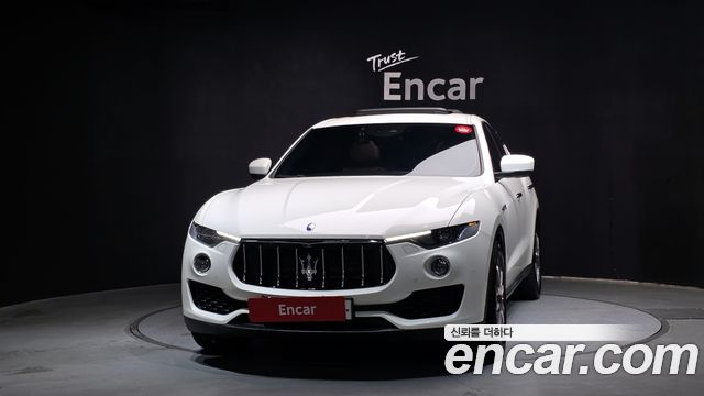 Maserati Levante 3.0 Diesel AWD - фото 2