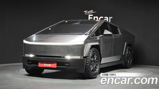 Tesla Cybertruck AWD - фото 0