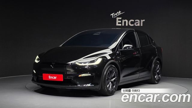 Tesla Model X AWD - фото 0