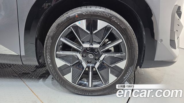 Renault Samsung Filante 1.5 E-Tech Iconic 2WD - фото 4