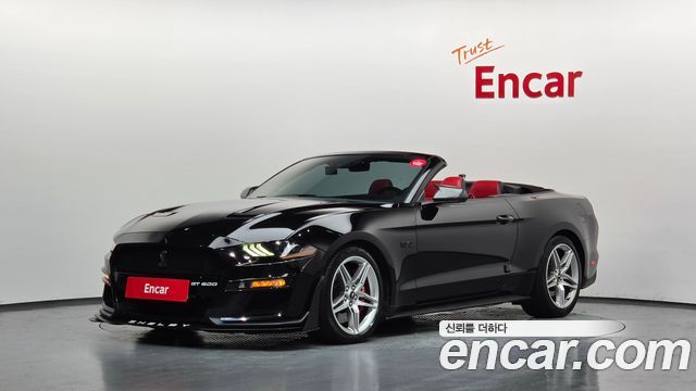 Ford Mustang GT Convertible - фото 0