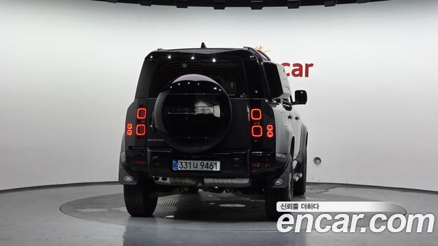 Land Rover Defender L663 110 D250 X-Dynamic SE - фото 3