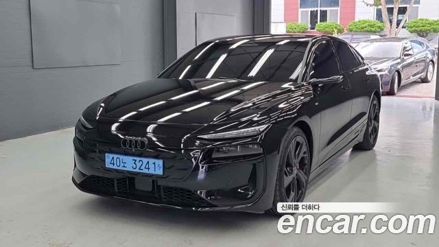 Audi A6 e-Tron Performance S Line Black Edition - фото 1