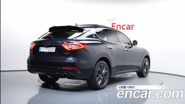 Maserati Levante 3.0 AWD GranSport - фото 1