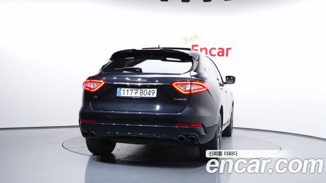 Maserati Levante 3.0 AWD GranSport - фото 3