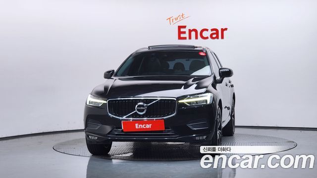 Volvo XC60 2-го поколения D5 Momentum - фото 2