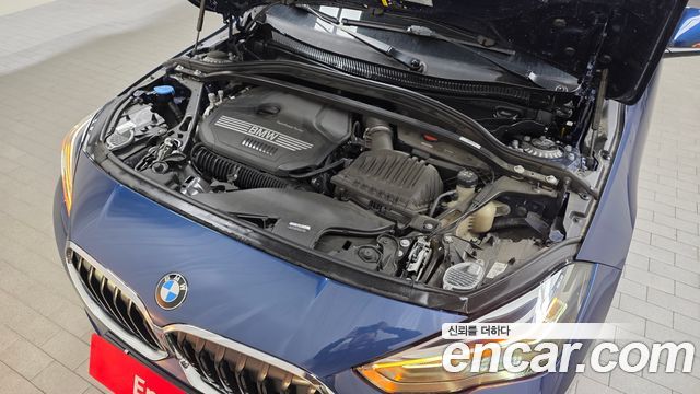 BMW 2 Series Gran Coupe F44 220i Sport - фото 4