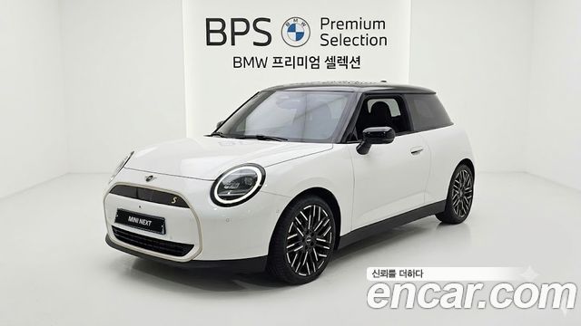 Mini Cooper Electric 4-го поколения SE Favoured - фото 0