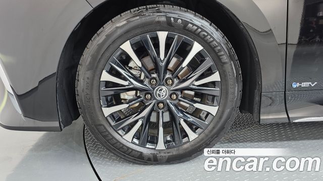 Toyota Alphard 4-го поколения 2.5 HEV Executive AWD - фото 4