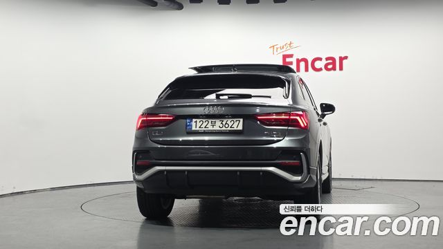 Audi Q3 F3 35 TDI Quattro Premium Sportback - фото 3