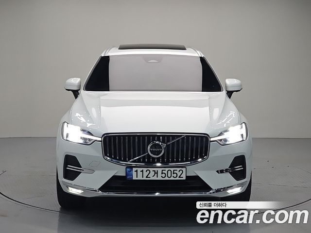 Volvo XC60 2-го поколения B5 Inscription - фото 1