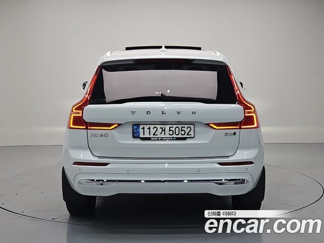 Volvo XC60 2-го поколения B5 Inscription - фото 2