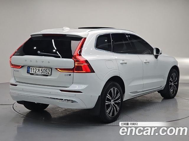 Volvo XC60 2-го поколения B5 Inscription - фото 3
