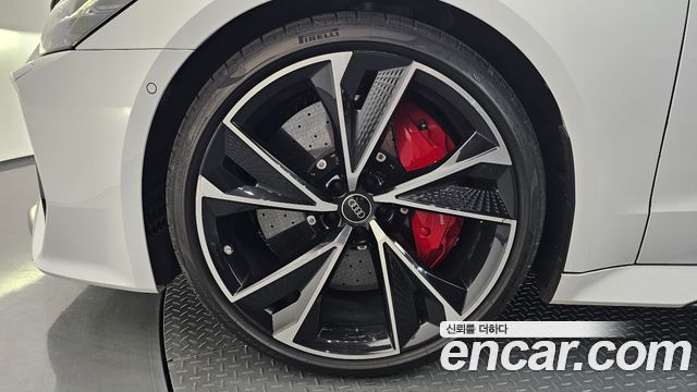 Audi RS7 4.0 TFSI Quattro - фото 3