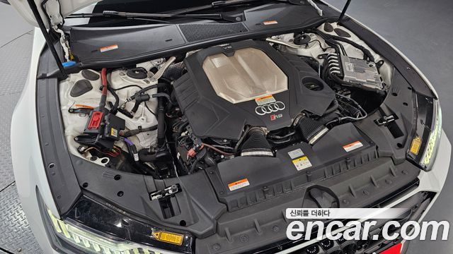 Audi RS7 4.0 TFSI Quattro - фото 4
