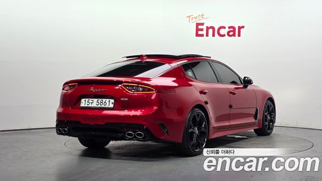 Kia Stinger 2.0 Turbo AWD Platinum - фото 1