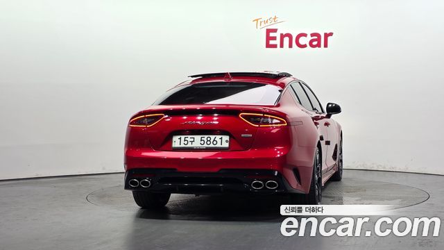 Kia Stinger 2.0 Turbo AWD Platinum - фото 3