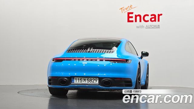 Porsche 911 Carrera 4 - фото 3