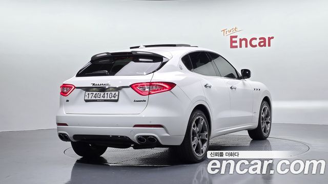 Maserati Levante 3.0 AWD GranSport - фото 1