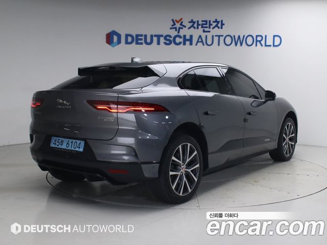 Jaguar I-PACE EV400 First Edition - фото 1