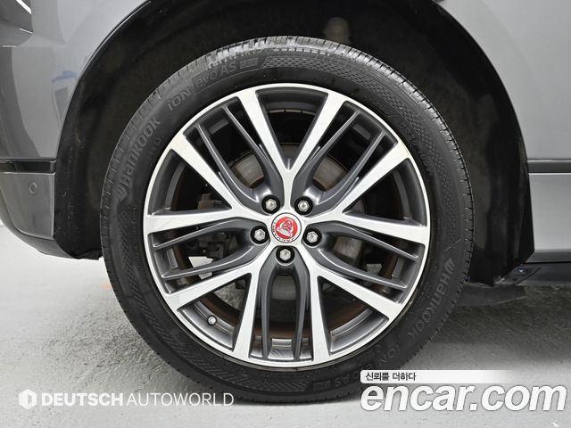 Jaguar I-PACE EV400 First Edition - фото 4