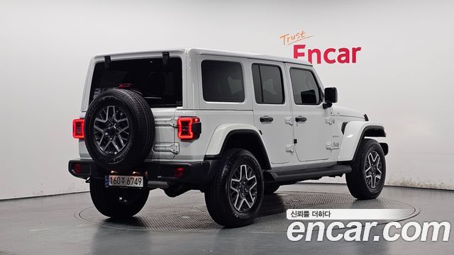 Jeep Wrangler JL 2.0 Sahara 4Door - фото 0