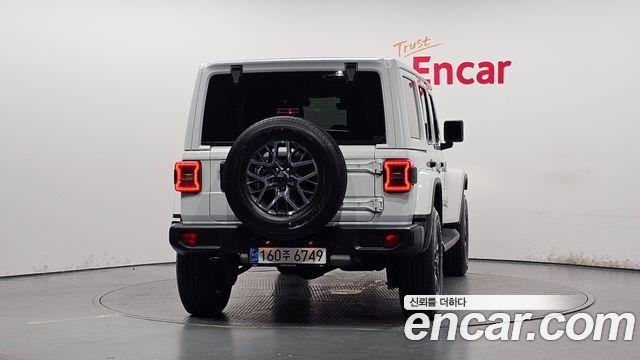 Jeep Wrangler JL 2.0 Sahara 4Door - фото 2