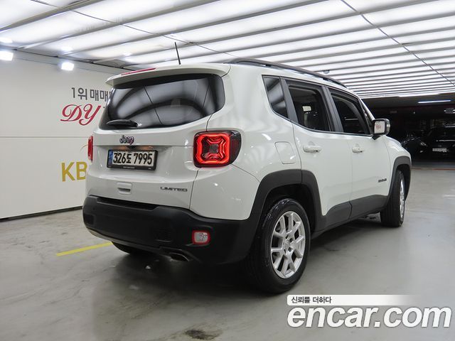 Jeep Renegade 2.4 Limited - фото 3