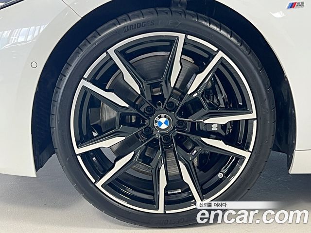 BMW 8 Series G15 M850i xDrive Gran Coupe - фото 4