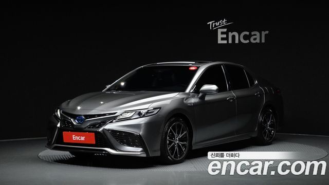 Toyota Camry XV70 2.5 XSE Hybrid - фото 0