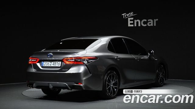 Toyota Camry XV70 2.5 XSE Hybrid - фото 1