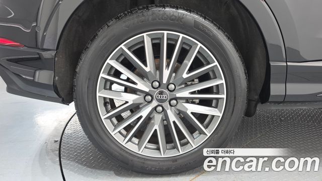 Audi Q3 F3 40 TFSI Quattro Premium - фото 4
