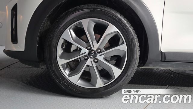 Kia Stonic 1.4 Prestige - фото 4