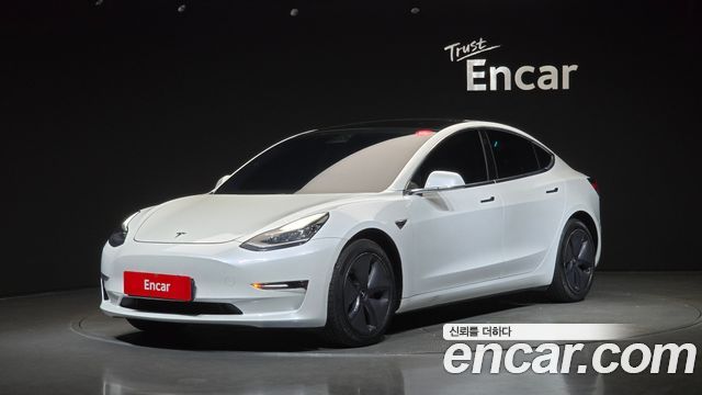 Tesla Model 3 Long Range AWD - фото 0