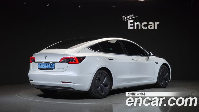 Tesla Model 3 Long Range AWD - фото 1