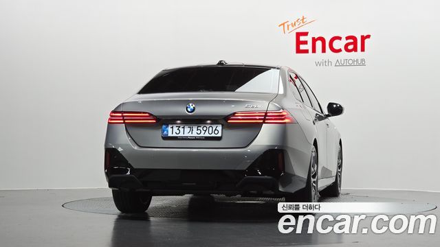 BMW 5 Series G60 520i M Sport - фото 2