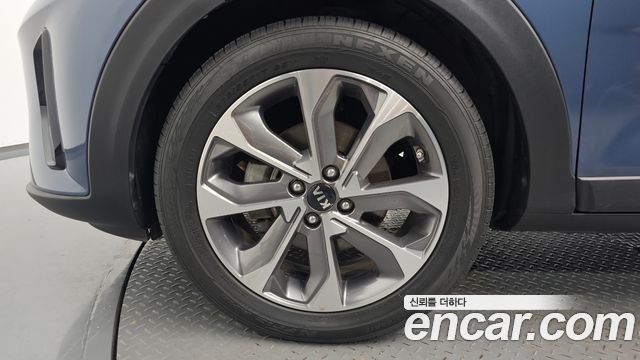 Kia Stonic 1.4 Prestige - фото 4