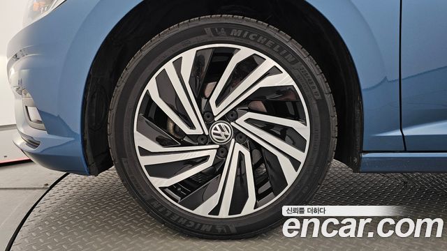Volkswagen Jetta 7-го поколения 1.4 TSI Prestige - фото 3