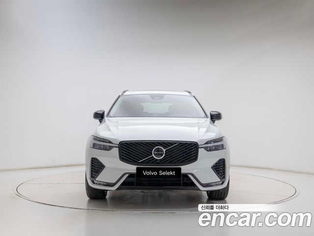 Volvo XC60 2-го поколения B5 Ultra Dark Air Sus - фото 1