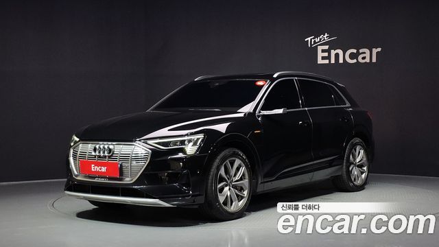 Audi e-Tron 55 Quattro - фото 0