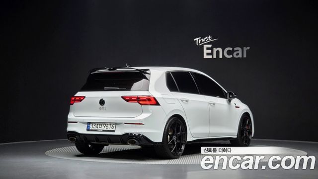 Volkswagen Golf 8-го поколения 2.0 GTI - фото 1