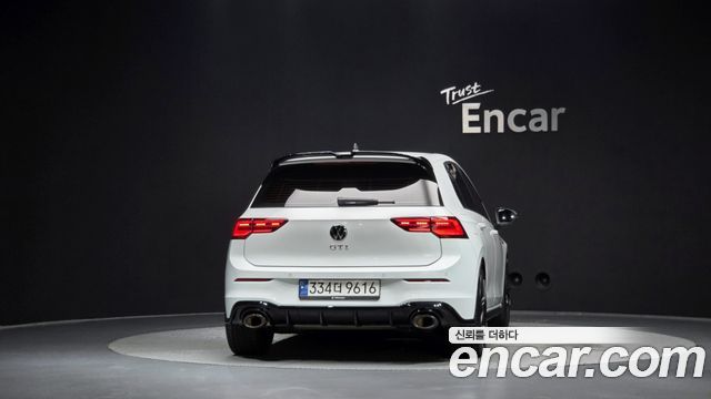 Volkswagen Golf 8-го поколения 2.0 GTI - фото 3