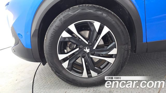 Peugeot 2008 2-го поколения EV GT - фото 4