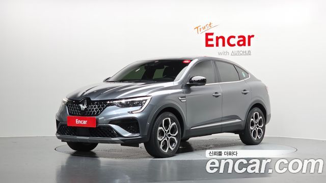 Renault Samsung Arkana 1.6 E-TECH Iconic - фото 0